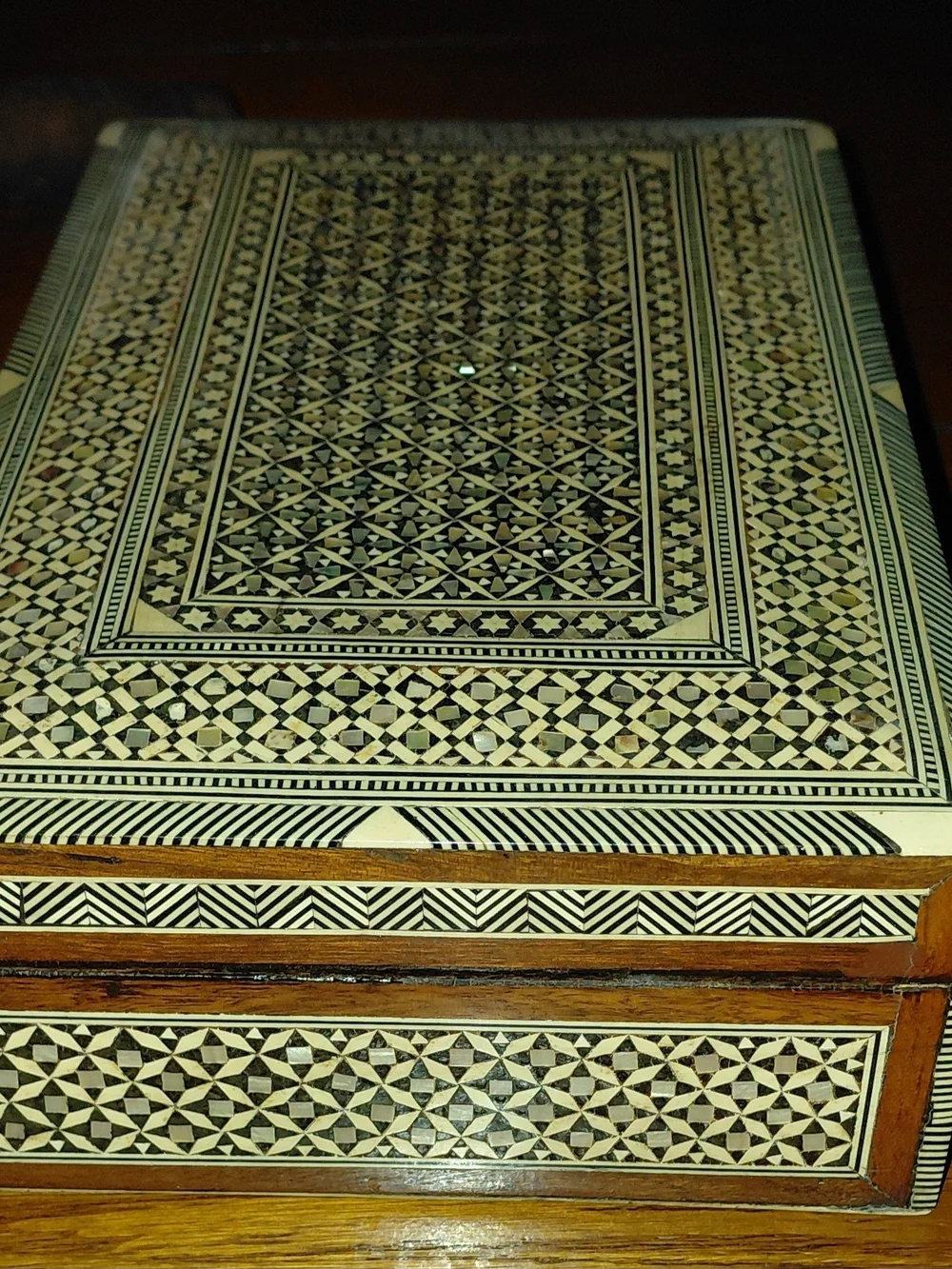 N/A handcrafted decorative